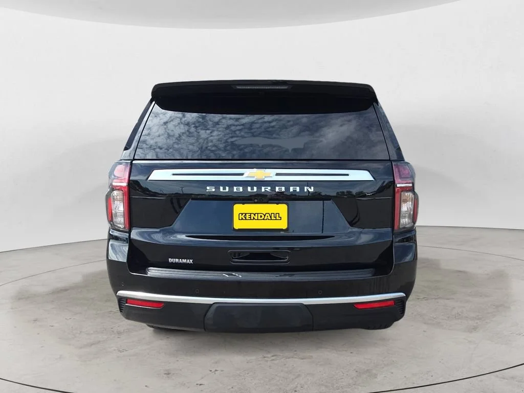 Used 2024 Black Chevrolet High Country image 6