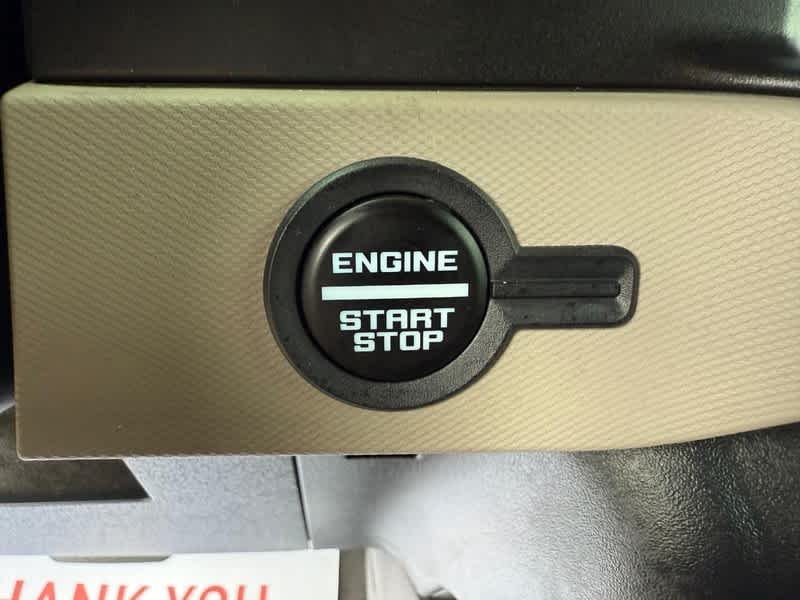 Used 2023 Oxford White Ford Wildtrak image 15
