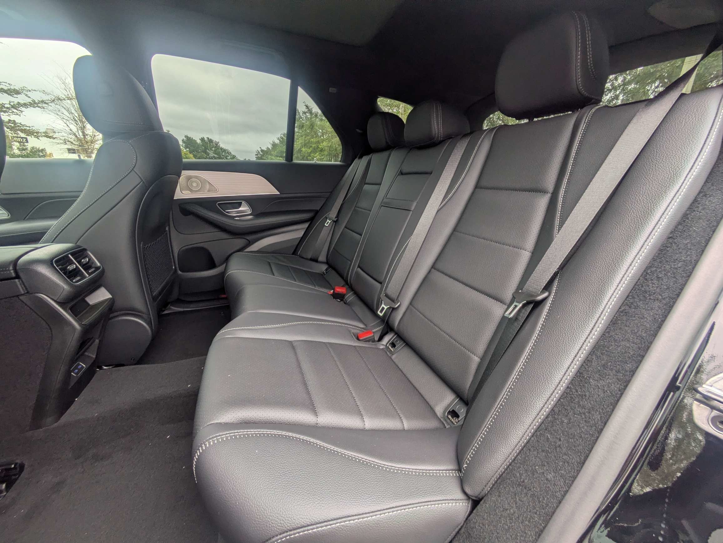 New 2027 Black Mercedes-Benz GLE 450 image 12