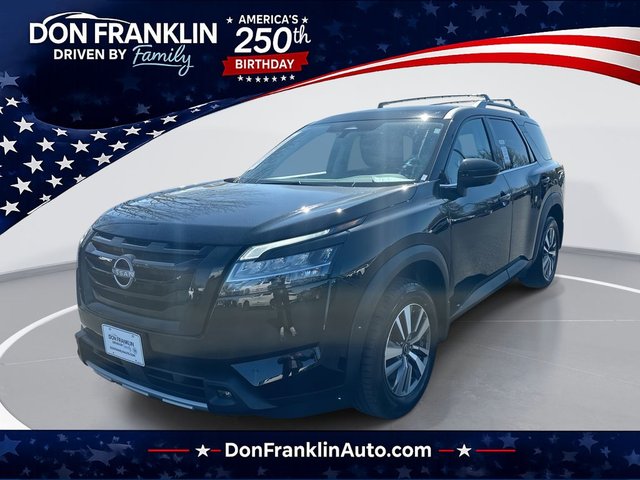 2023 Nissan Pathfinder SL