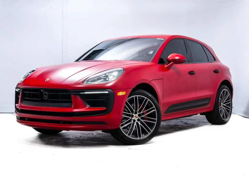 2025 Porsche Macan S's photo