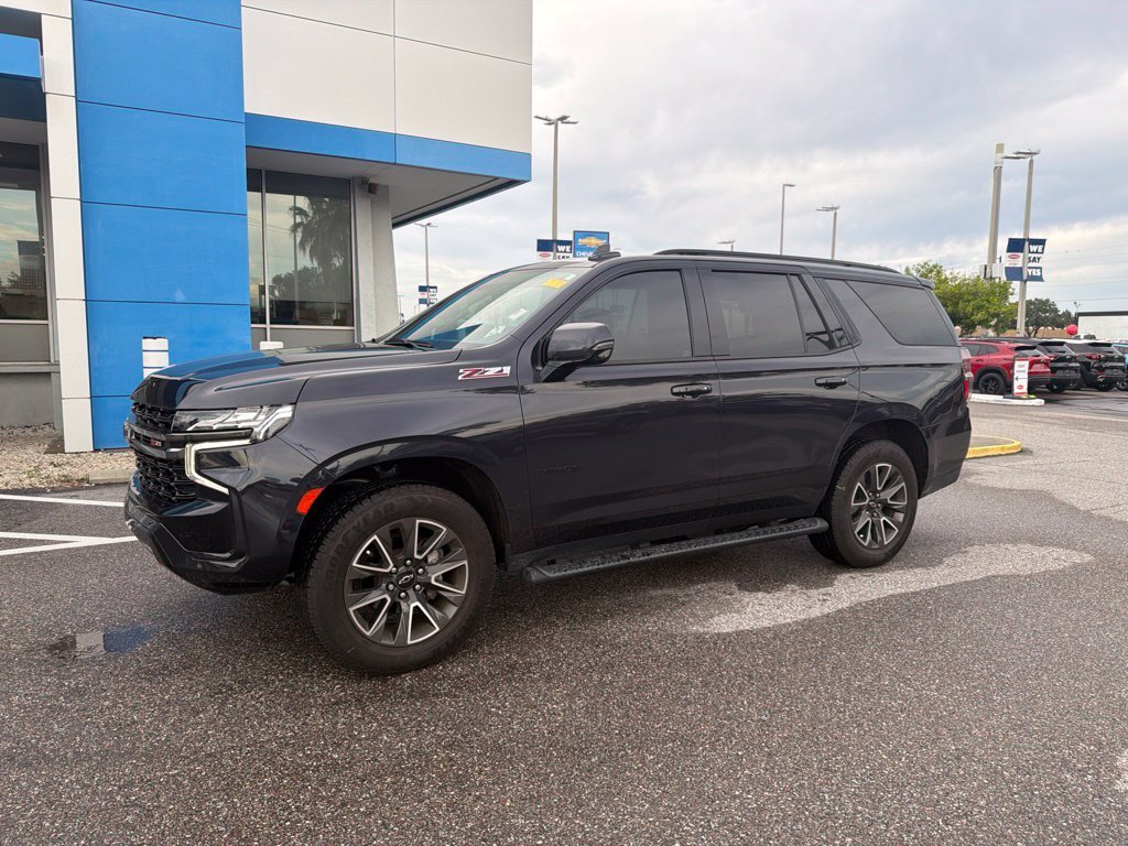 Used 2022 Gray Chevrolet Z71 image 2