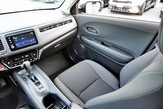 Used 2022 Silver Honda EX image 21