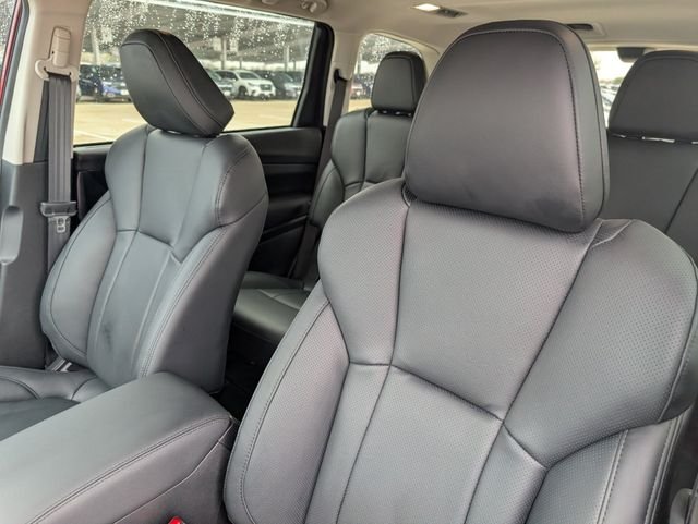 New 2026 CRIMSON RED PEARL Subaru Onyx Edition Touring 7-Passenger image 7