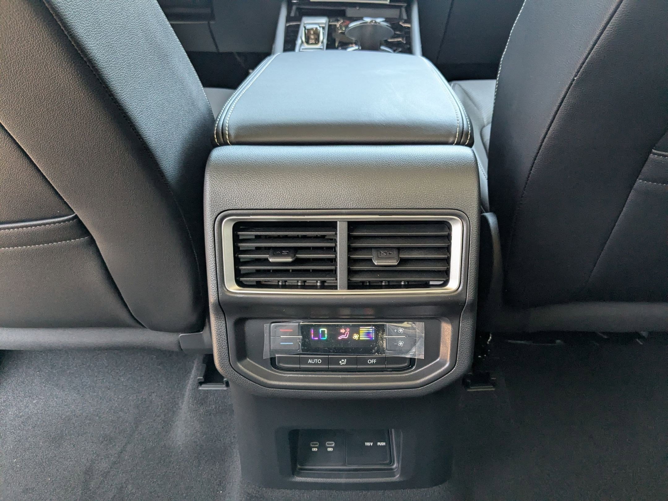 New 2026 Silver Mist Metallic Volkswagen 2.0T SE w/Technology image 17