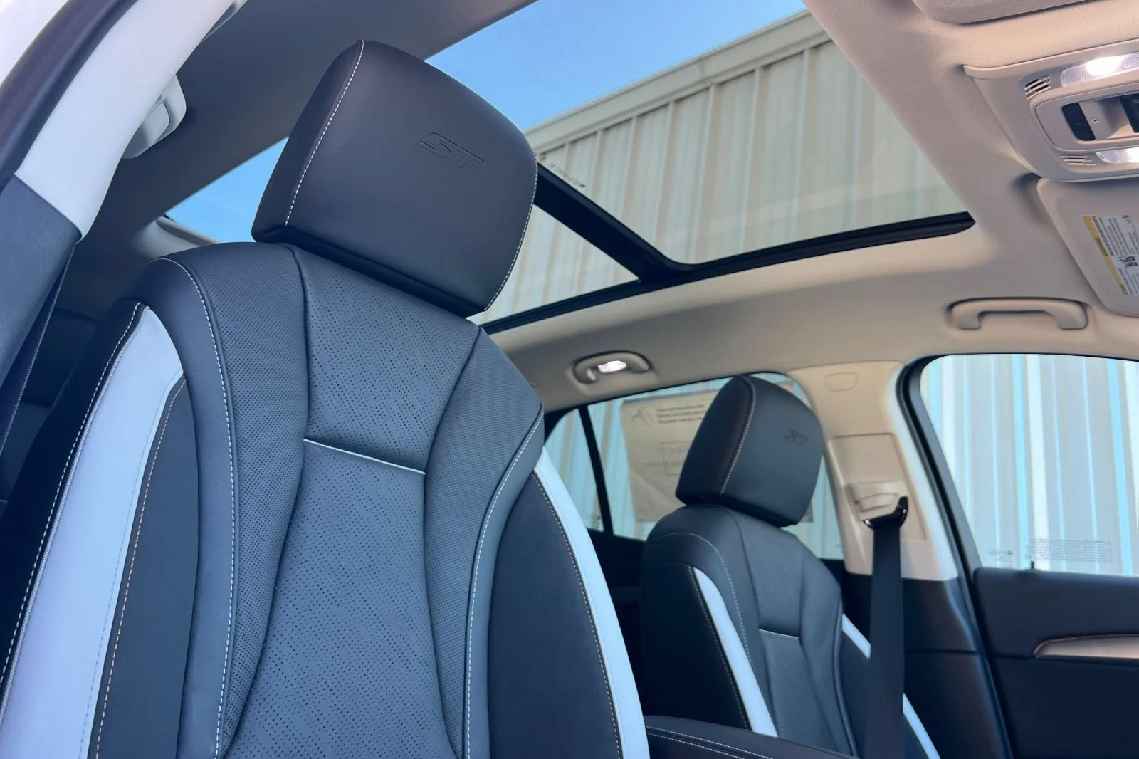 2026 Buick Envision Sport Touring - Photo 18