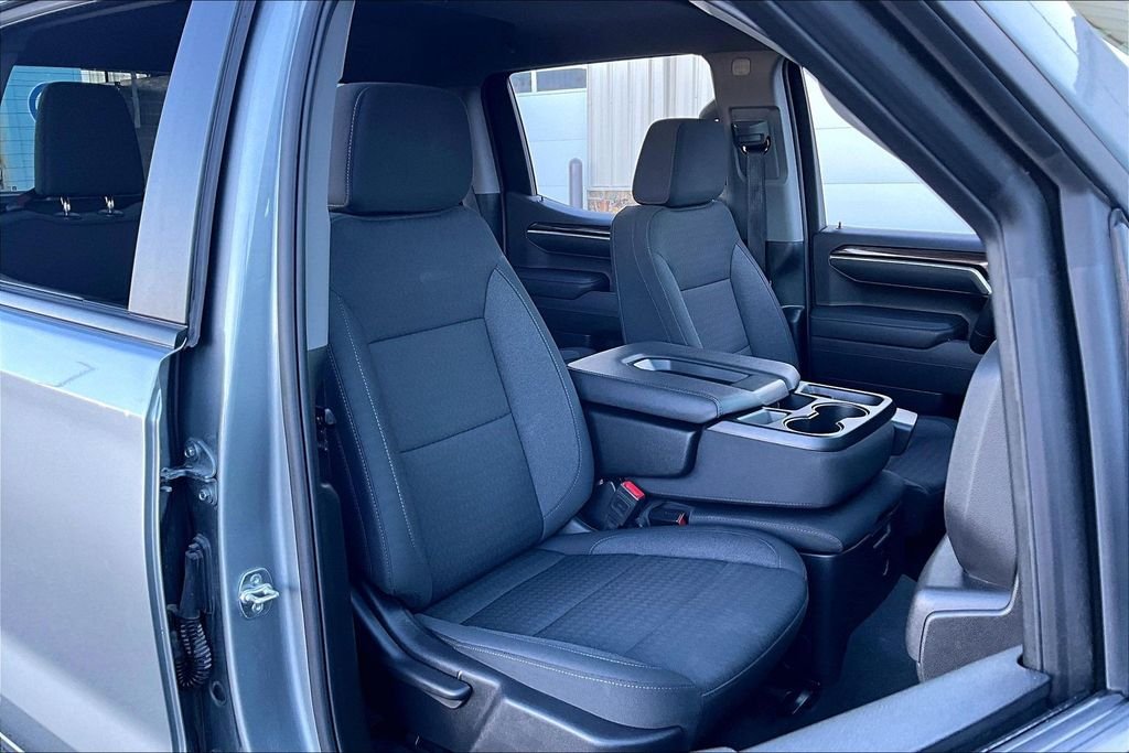 2025 Chevrolet Silverado 1500 LT - Photo 7