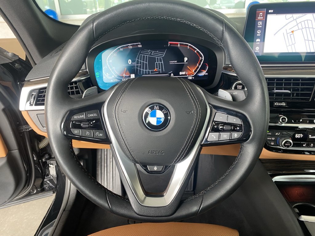 2023 BMW 5 Series 530i - Photo 26