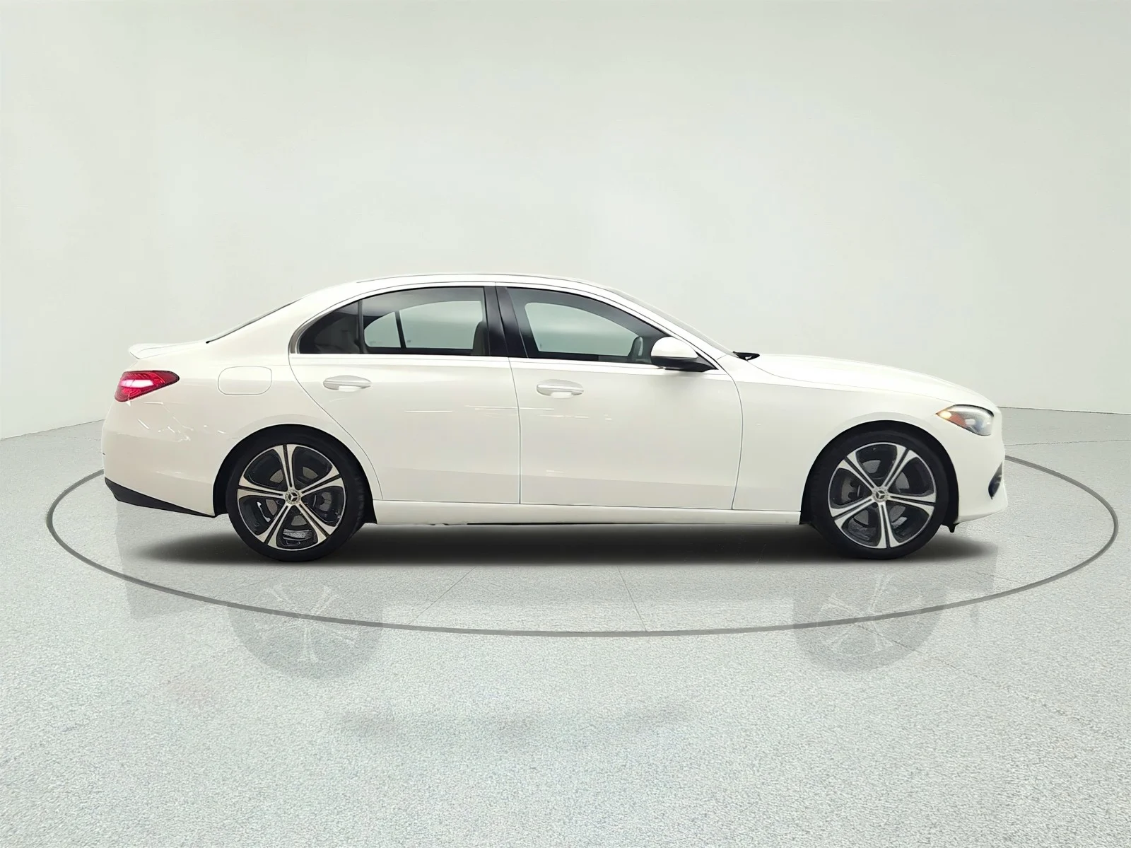 Used 2022 Polar White Mercedes-Benz C 300 image 4