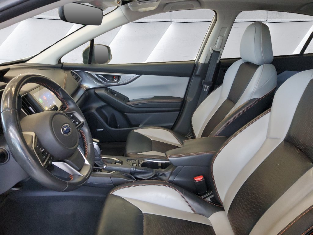 Used 2022 White Subaru Limited image 7