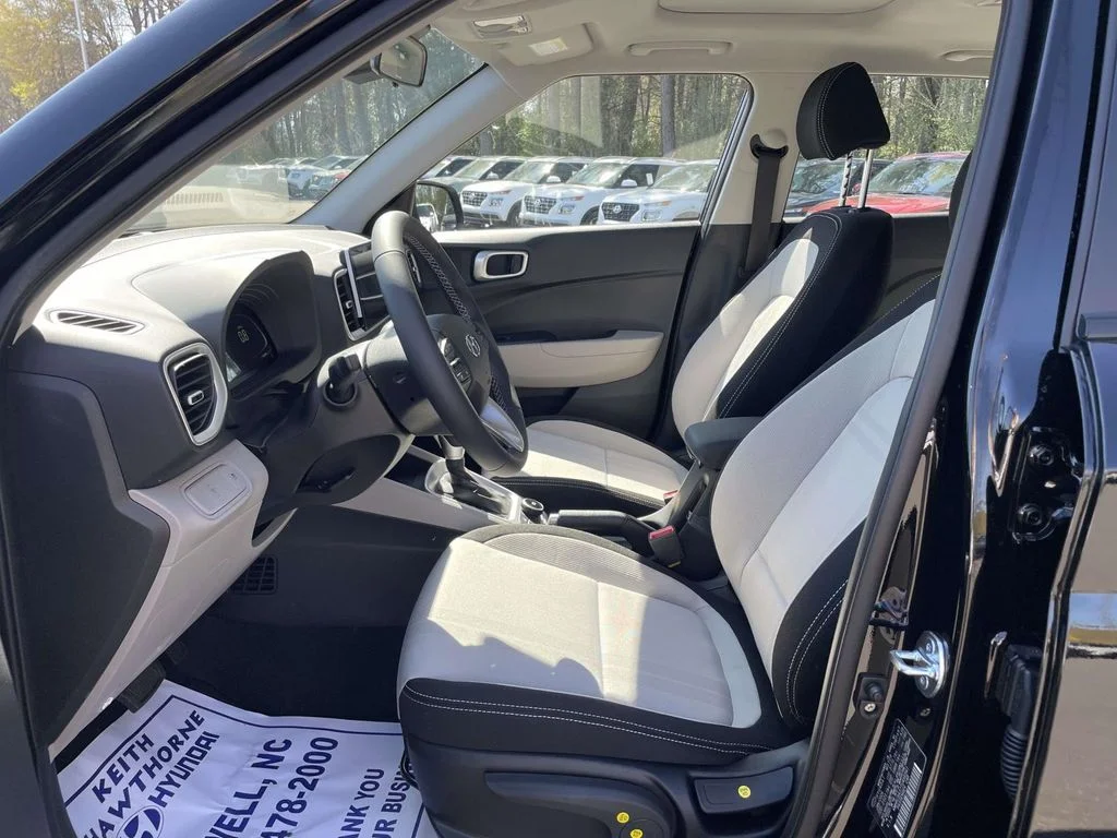 New 2026 Black Hyundai SEL image 15