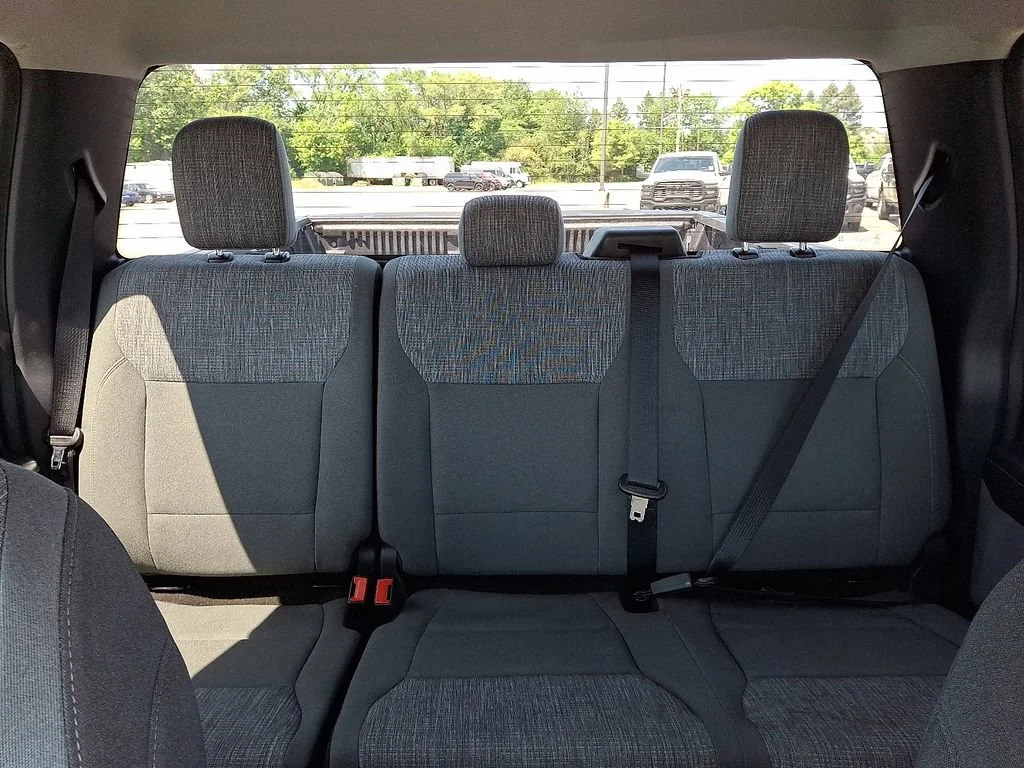 Used 2023 Silver Ford XLT image 20