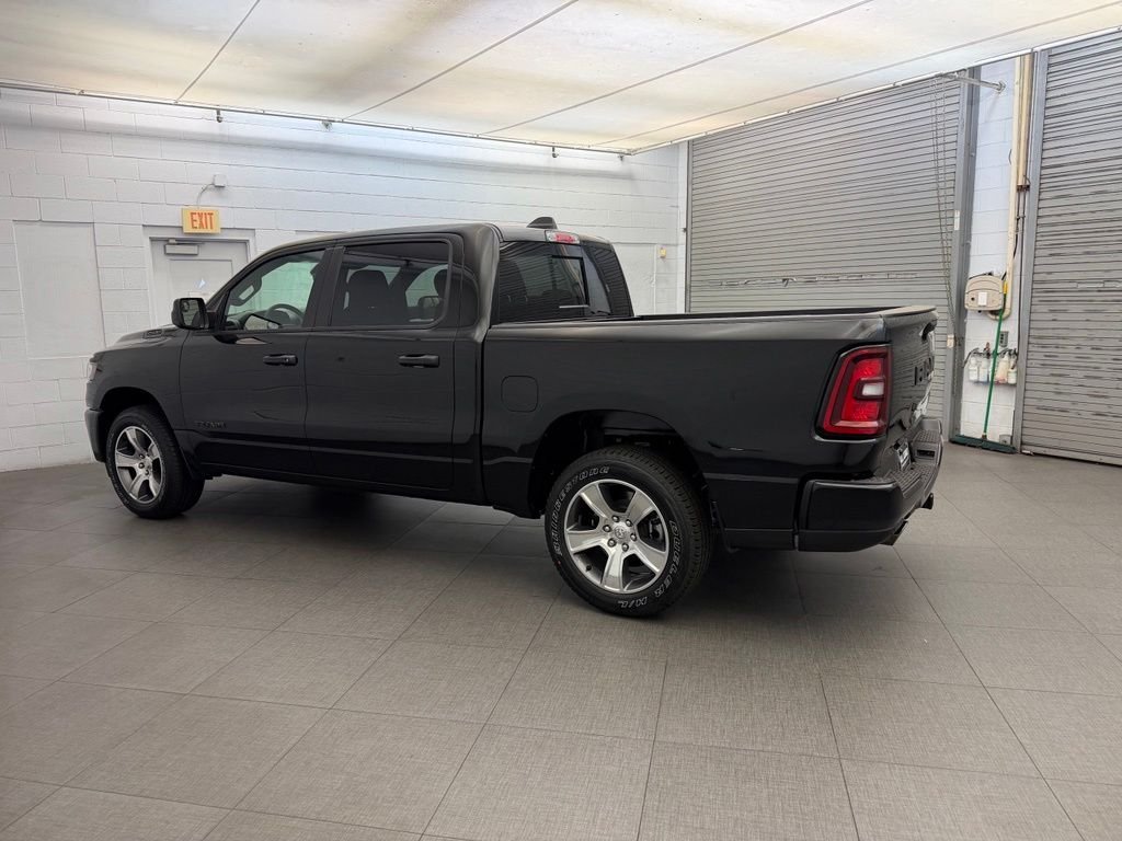 New 2026 Diamond Black Crystal Pearl-Coat Exterior Paint RAM Express image 5