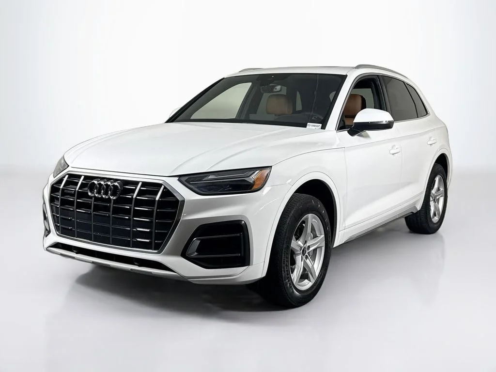 Used 2023 Ibis White Audi 40 Premium image 1