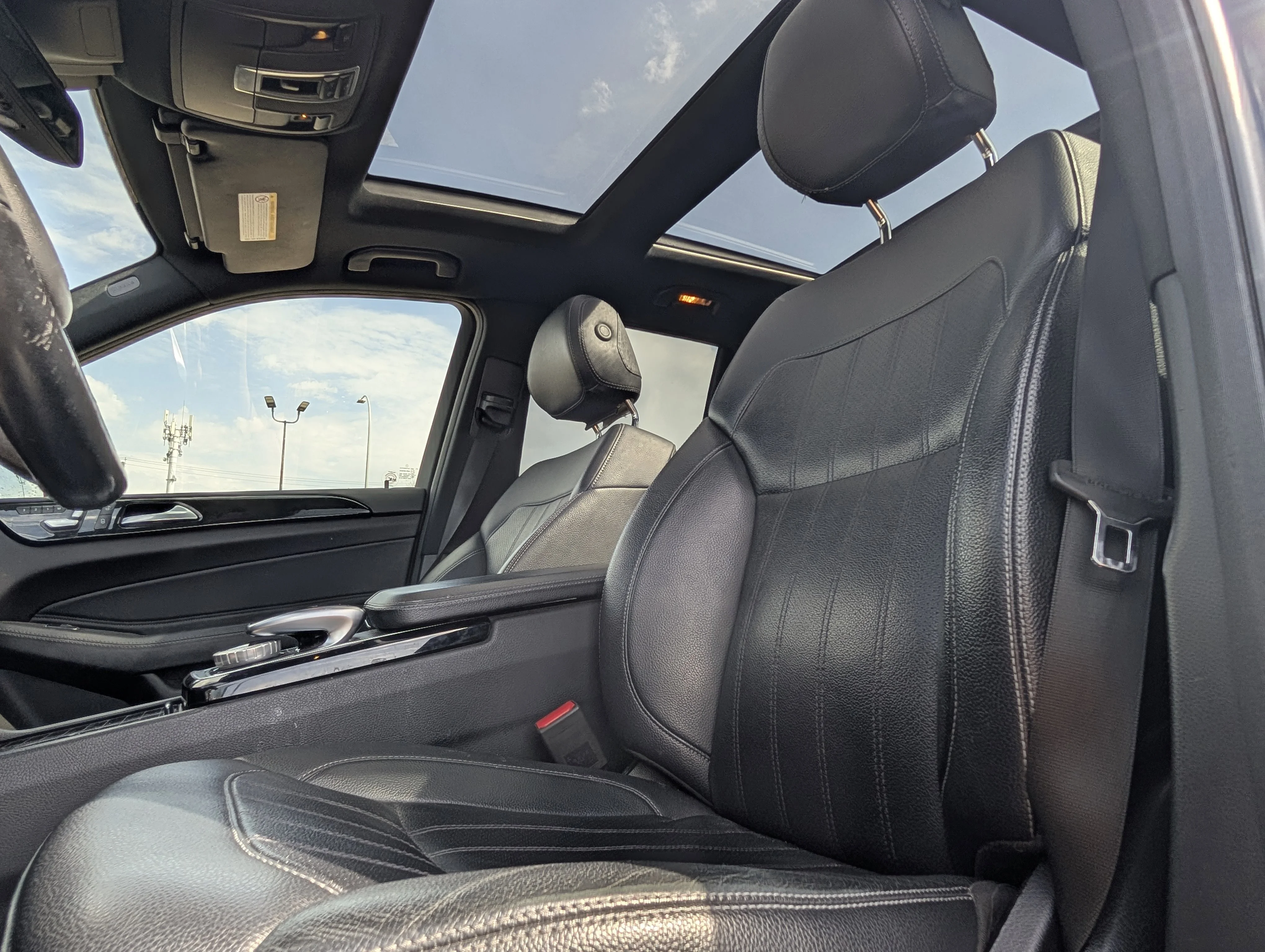 Used 2016 Black Mercedes-Benz GLE 350d image 20