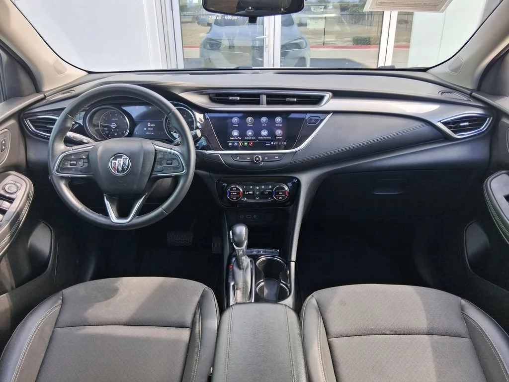 Used 2023 SUMMIT WHITE Buick Select image 9