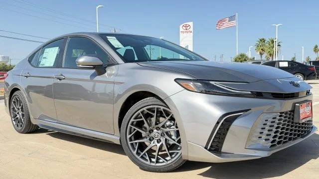 New 2026 Heavy Metal Toyota XSE image 1