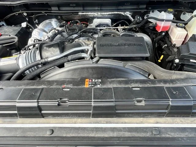 Used 2025 White Chevrolet Custom image 29