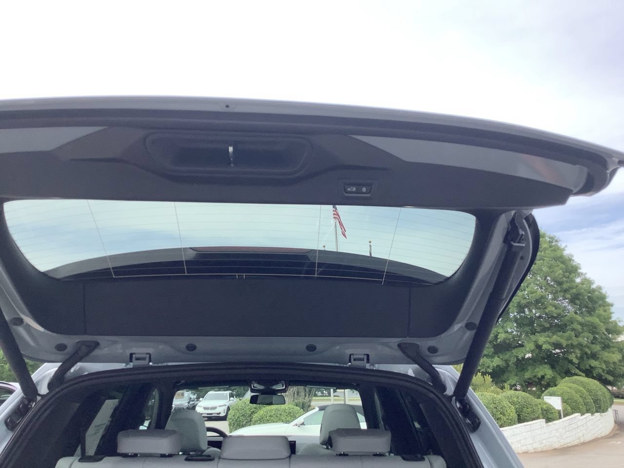 New 2026 Brooklyn Grey Metallic BMW xDrive40i image 33