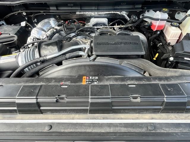 Used 2025 White Chevrolet Custom image 29