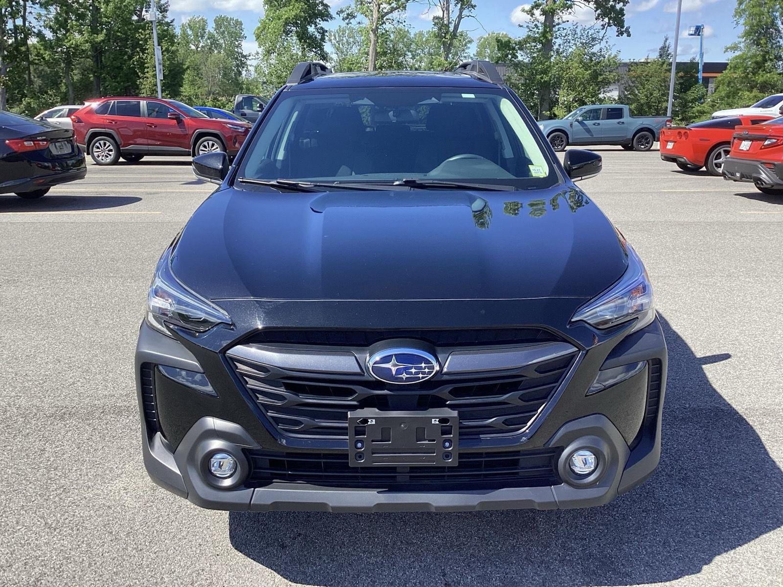Used 2025 Crystal Black Silica Subaru Premium image 2