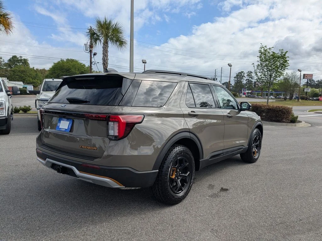 New 2026 Marsh Gray Ford Tremor image 4