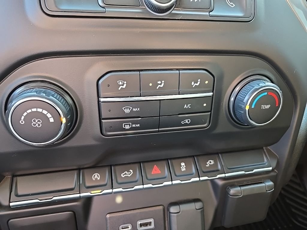 Used 2021 Gray Chevrolet Custom image 59