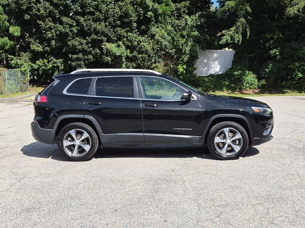 Used 2019 Black Jeep Limited image 2