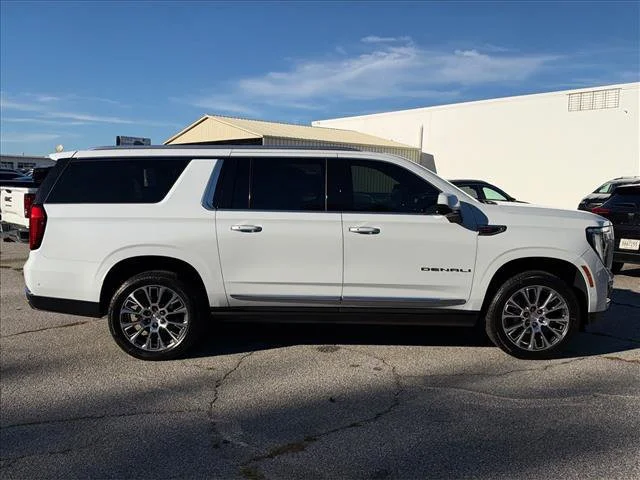 2026 GMC Yukon XL Denali - Photo 15
