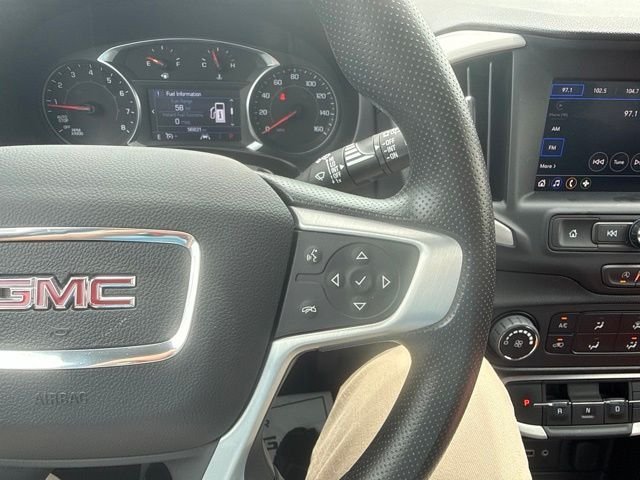 Used 2024 White GMC SLE image 20