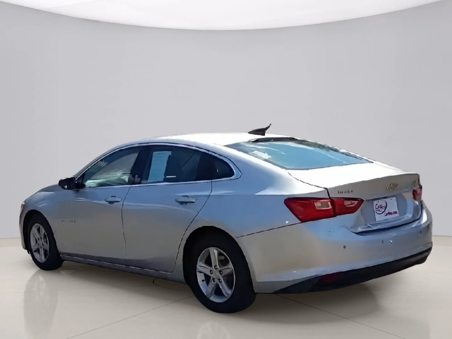 Used 2021 Silver Chevrolet LS image 8
