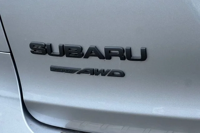 New 2026 ICE SILVER METALLIC Subaru Premium 7-Passenger image 24