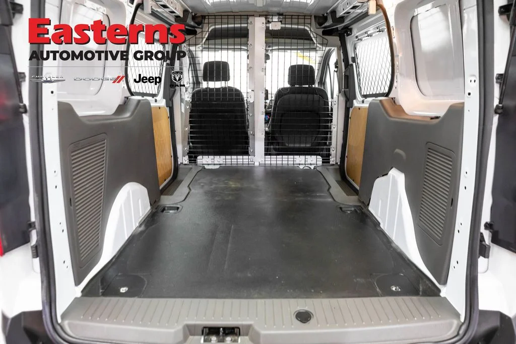Used 2022 White Ford XLT image 11