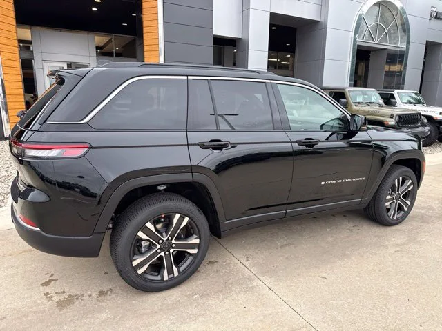 New 2027 Black Jeep Limited image 3