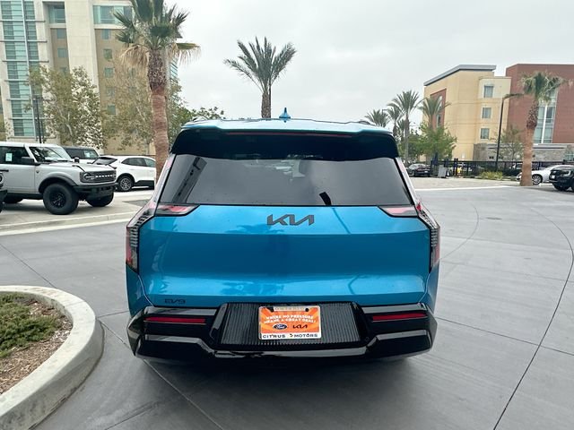 New 2026 Ocean Blue Kia Land AWD image 6