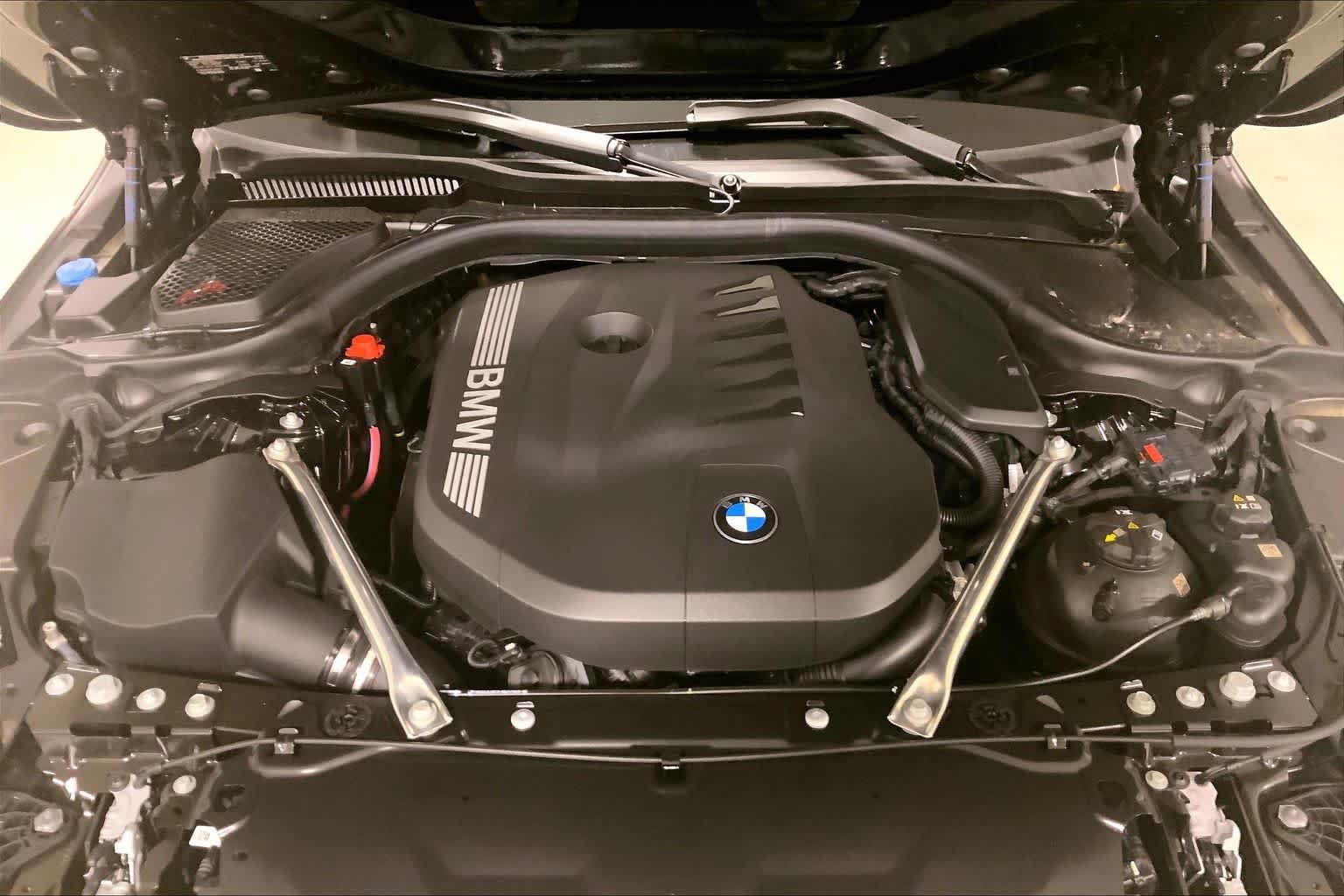 New 2026 Black Sapphire Metallic BMW 540i xDrive image 16