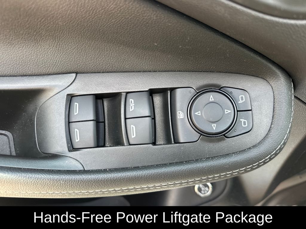 Used 2023 White Buick Select image 15