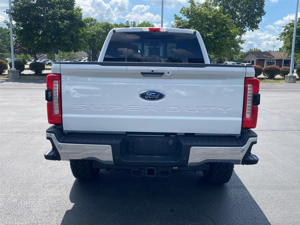 Used 2024 Star White Ford LARIAT image 10