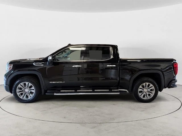Used 2019 Black GMC Denali image 2