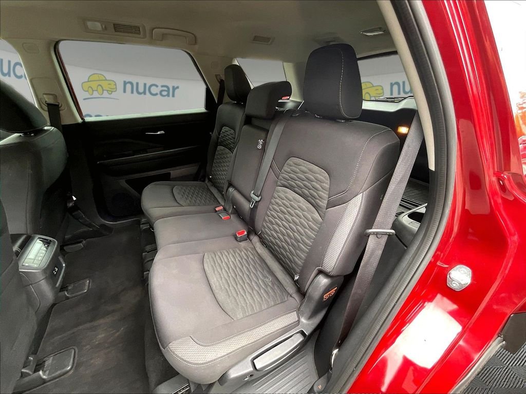 Used 2022 Red Nissan SV image 26