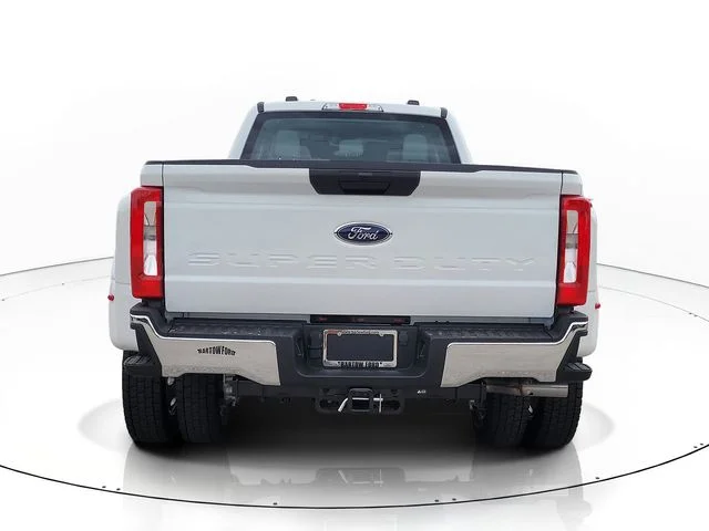 New 2026 Oxford White Ford XL image 6