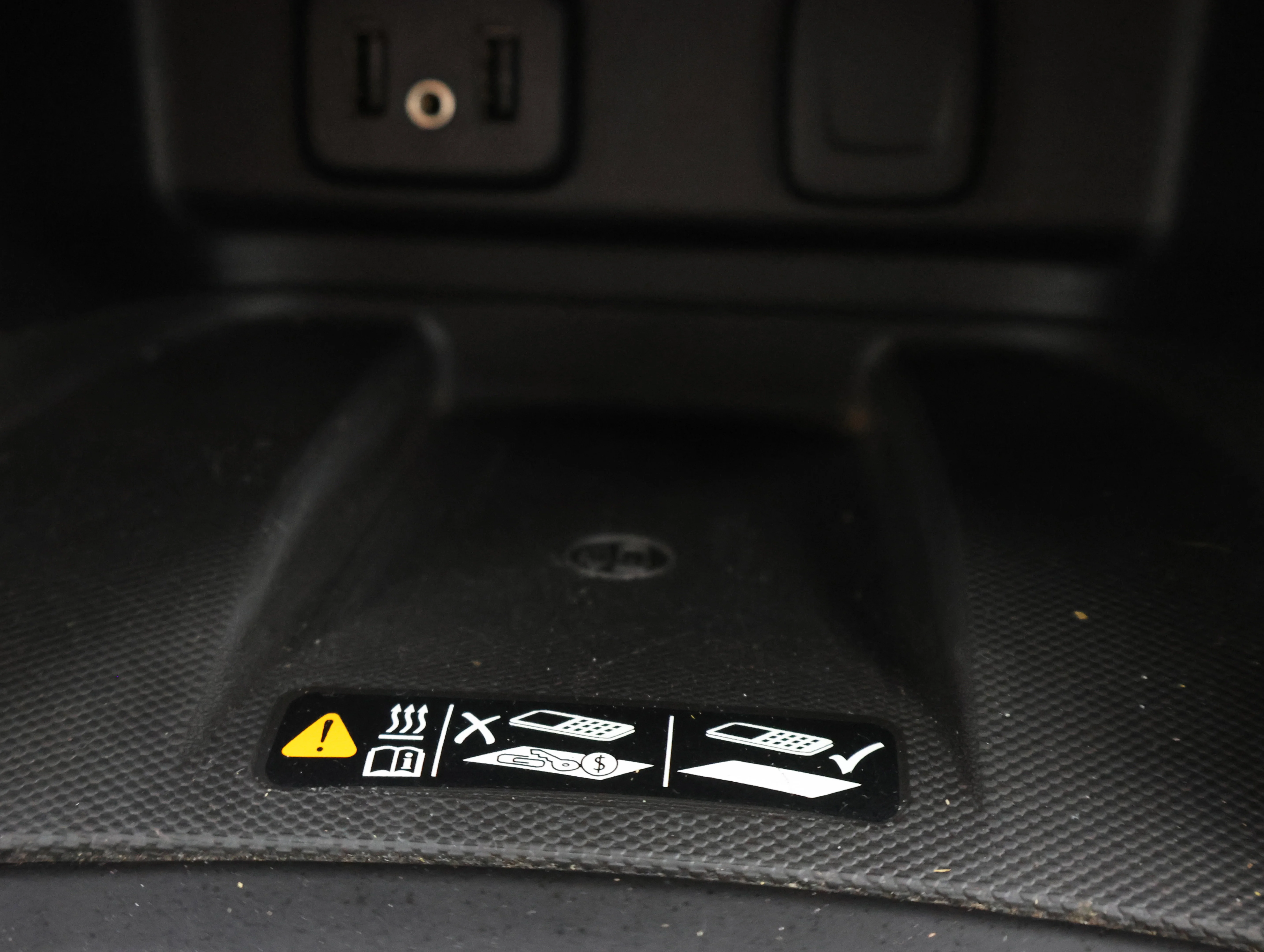 Used 2018 Sandy Ridge Metallic Chevrolet Premier image 55