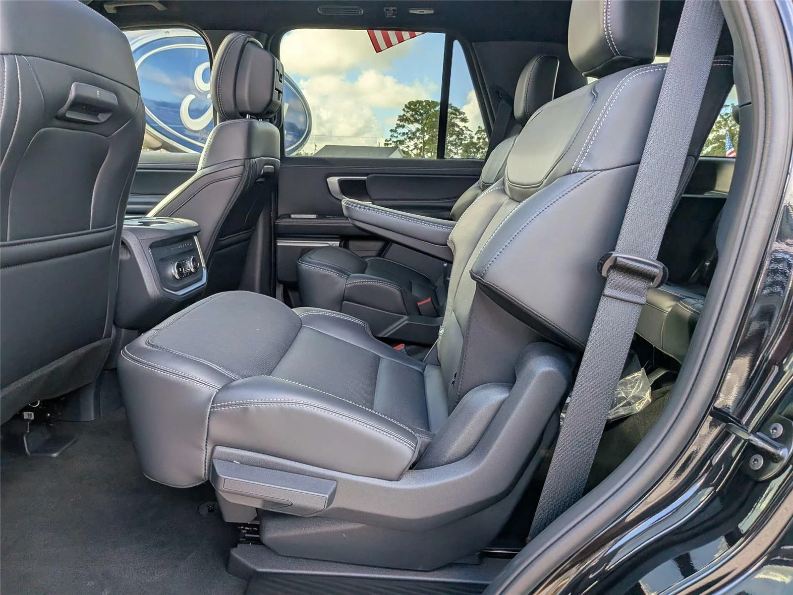 New 2026 Agate Black Metallic Ford Platinum® image 14