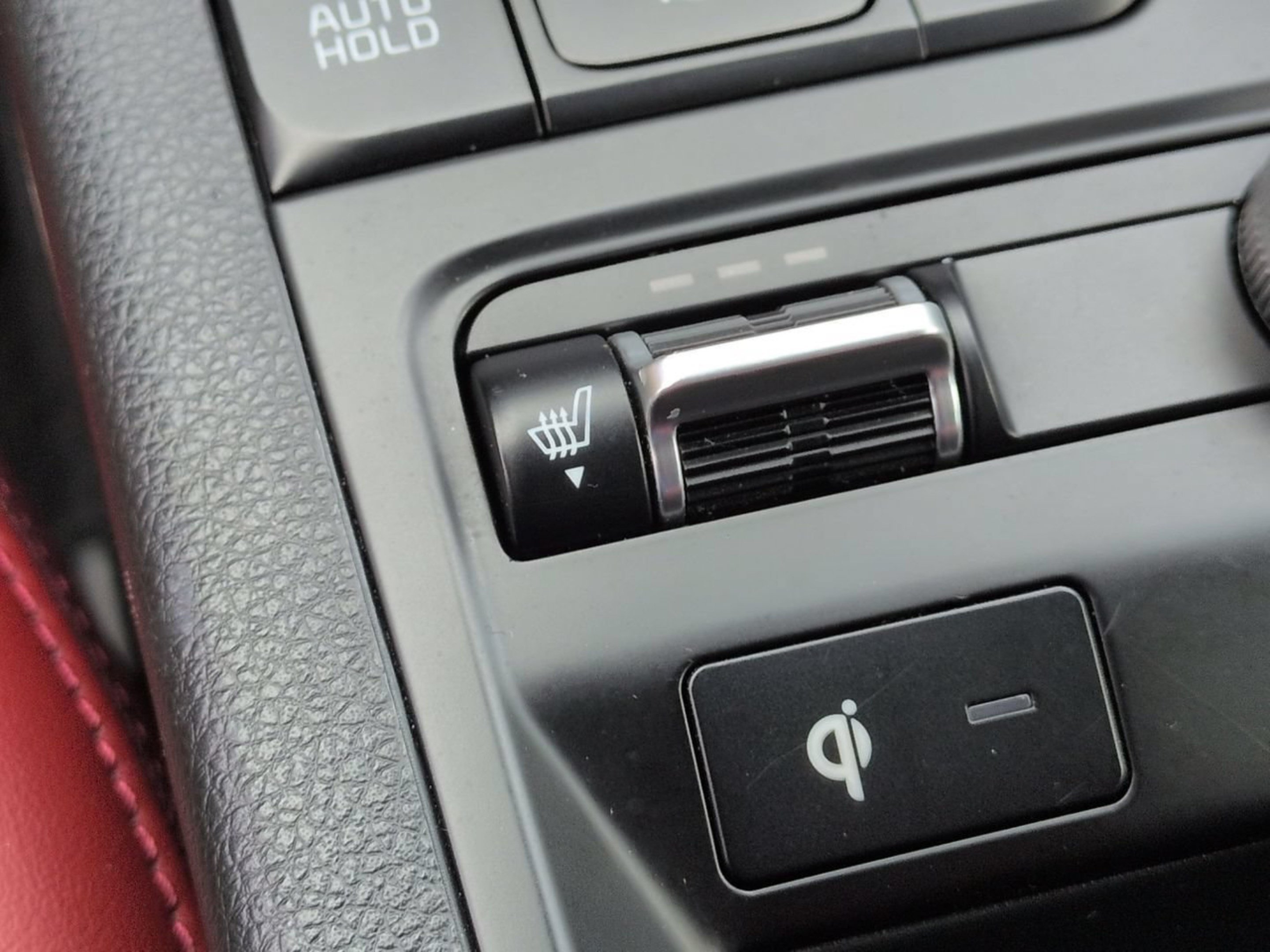 Certified Used 2024 Wolf Gray Kia GT-Line image 28