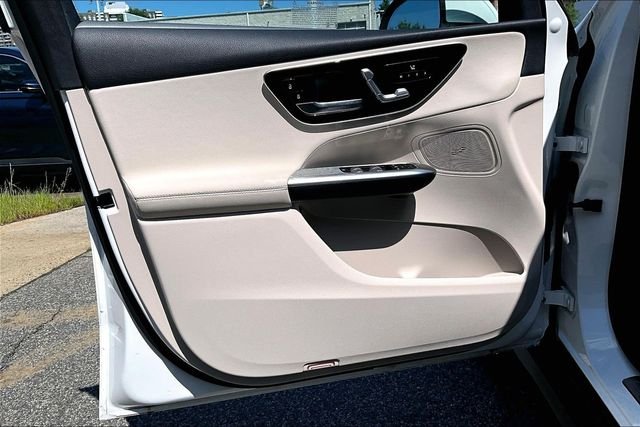 Used 2026 White Mercedes-Benz GLC 300 image 18