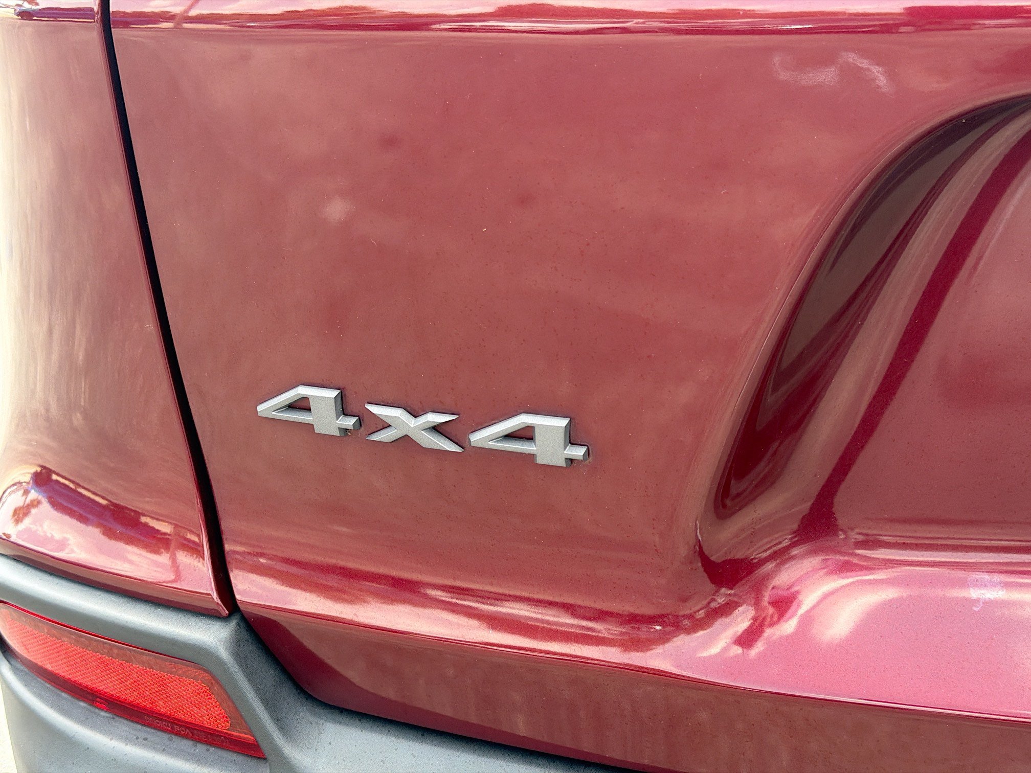 Used 2021 Velvet Red Pearlcoat Jeep Trailhawk image 10