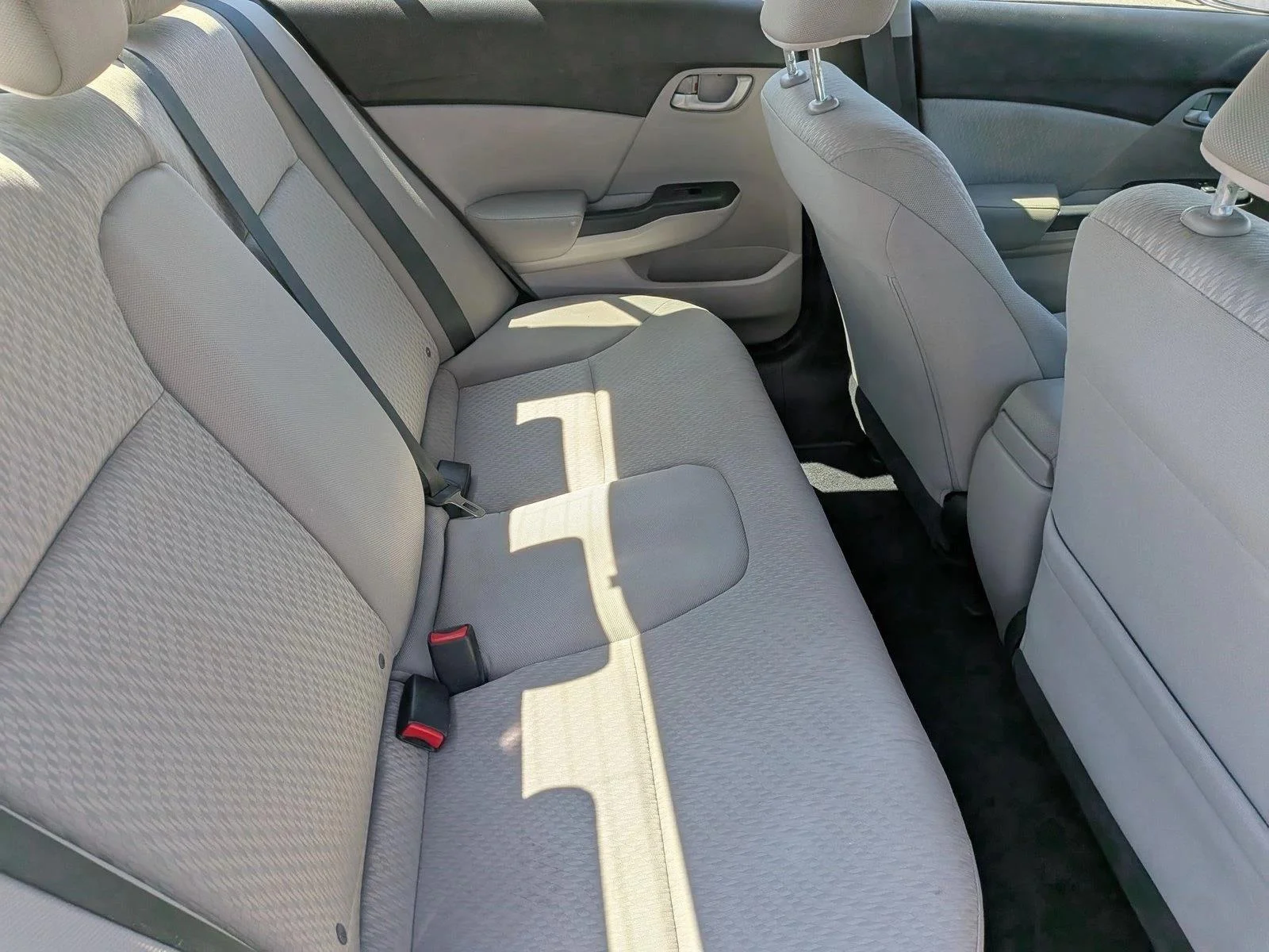 Used 2014 Silver/Gray Honda LX image 17