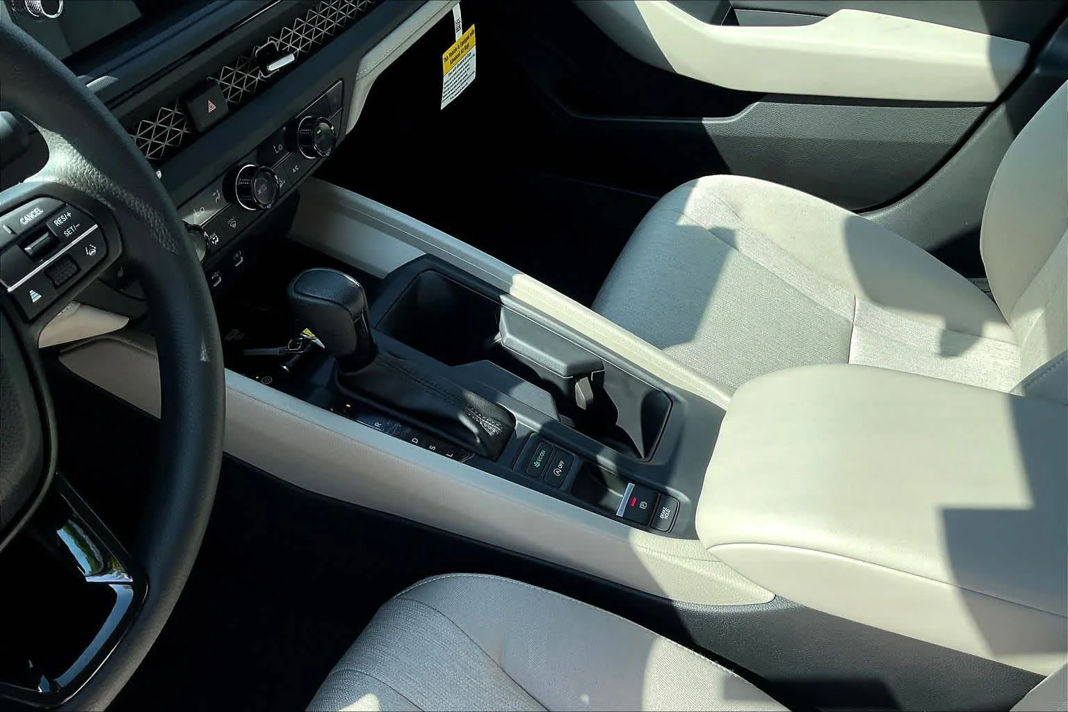 New 2026 Platinum White Pearl Honda SE image 7