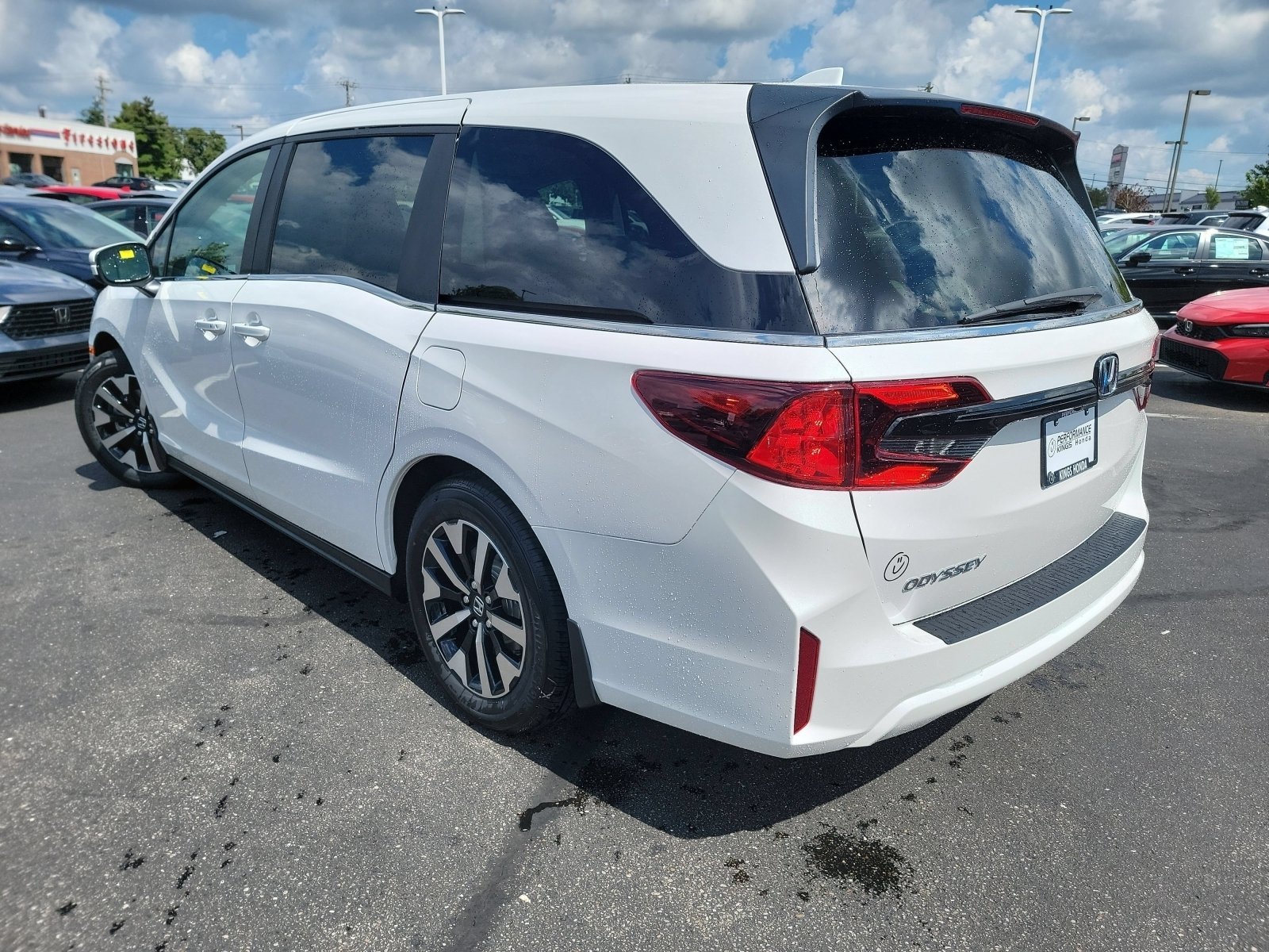 New 2027 Platinum White Pearl Honda EX-L image 6