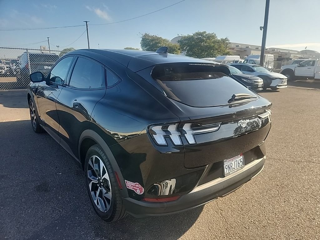 Used 2024 Black Ford Select image 10